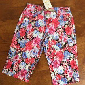 Juniors Floral Print Bermuda Shorts